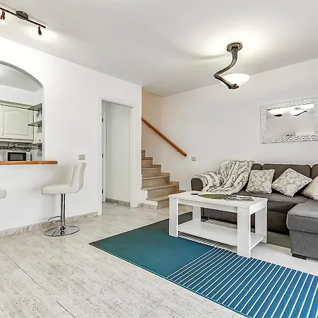 Three Bedroom With Private Patio And Barbecue