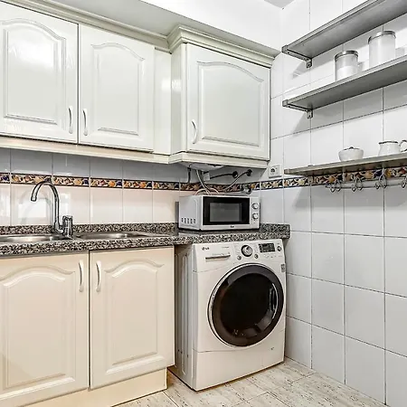 Three Bedroom With Private Patio And Barbecue 公寓